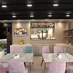 فندق Residence Inn Hotel تيرانا