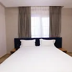 Residence Inn Hotel 4* تيرانا