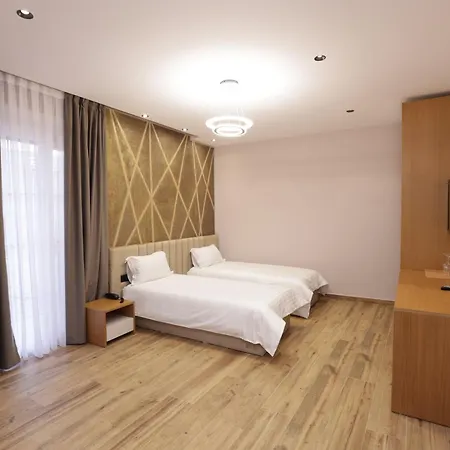 Residence Inn Hotel 호텔 티라나
