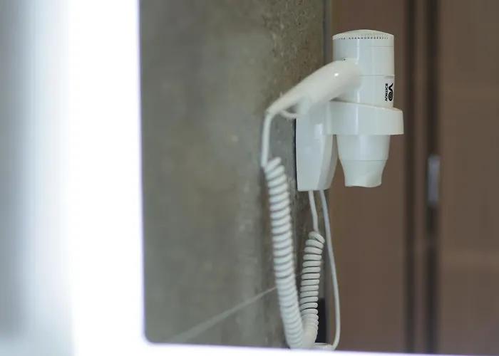 Residence Inn Hotel 酒店 地拉那